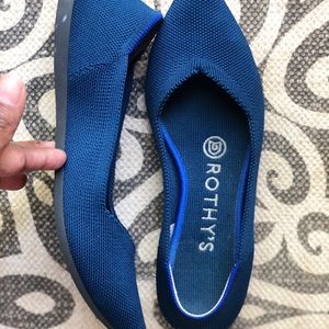 Rothy’s MARITIME NAVY Pointed-Toe Size 6